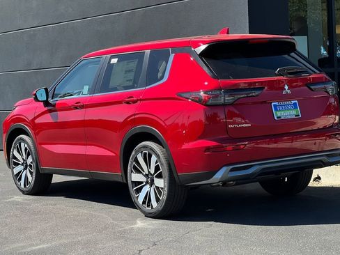 New 2026 Mitsubishi Outlander SE FWD image 7