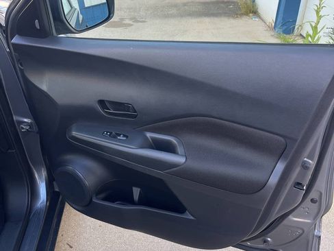 Used 2021 Nissan Kicks S FWD image 26
