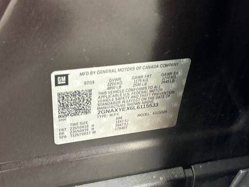 Used 2020 Chevrolet Equinox Premier image 31