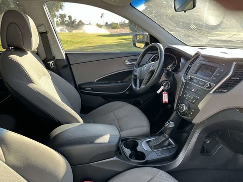 Used 2018 Hyundai Santa Fe Sport image 24