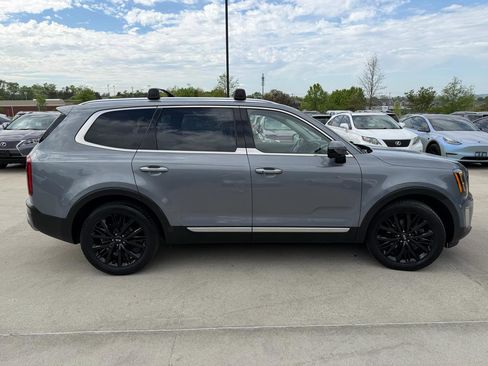 Used 2020 Kia Telluride SX w/ SX Prestige Package image 4