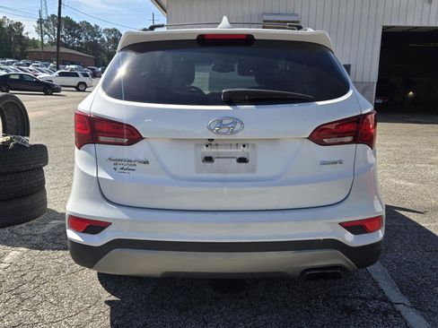 Used 2018 Hyundai Santa Fe Sport w/ 2.4L Value Package 02 FWD image 5