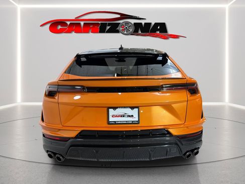 Used 2023 Lamborghini Urus Performante AWD/4WD image 6