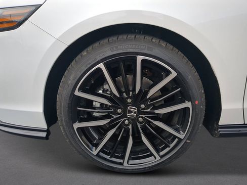 New 2026 Honda Accord Touring image 9