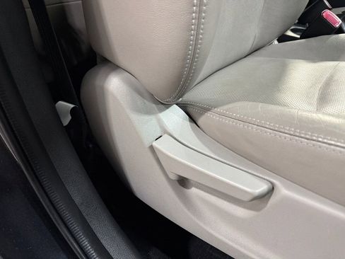 Used 2014 Subaru Forester 2.5i Touring AWD/4WD image 14