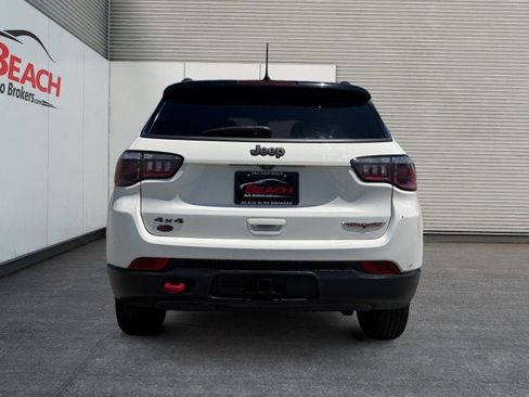 Used 2018 Jeep Compass Trailhawk w/ Navigation Group AWD/4WD image 15