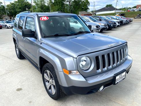 Used 2016 Jeep Patriot High Altitude image 4