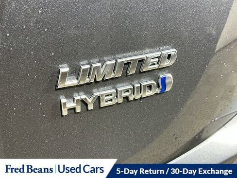 Used 2018 Toyota RAV4 Limited w/ Carpet Mat Package AWD/4WD image 29