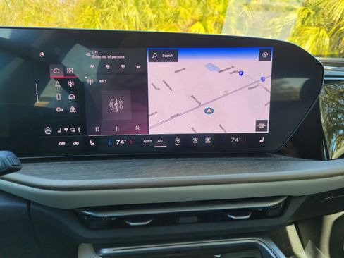 Used 2025 Audi Q5 Premium w/ Convenience Package image 20