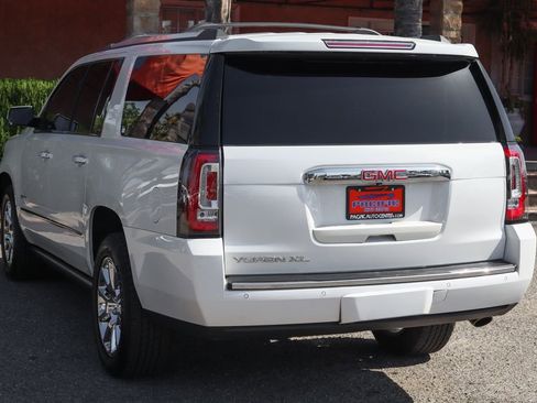 Used 2019 GMC Yukon XL Denali w/ Open Road Package AWD/4WD image 6