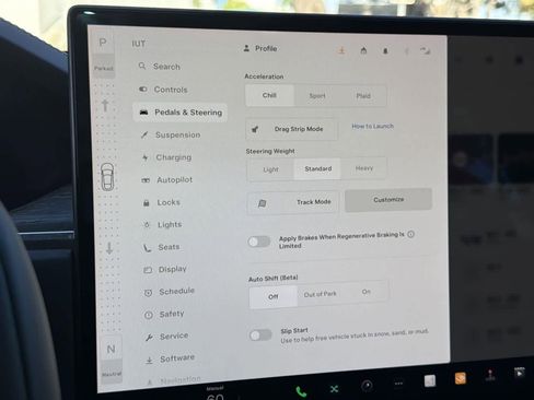 Used 2021 Tesla Model S Plaid image 21