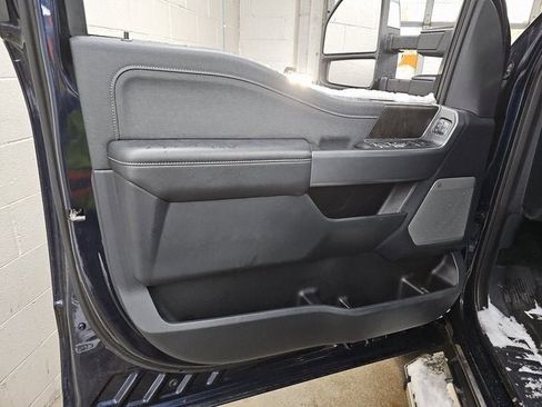 Used 2023 Ford F350 Lariat w/ Chrome Package image 9