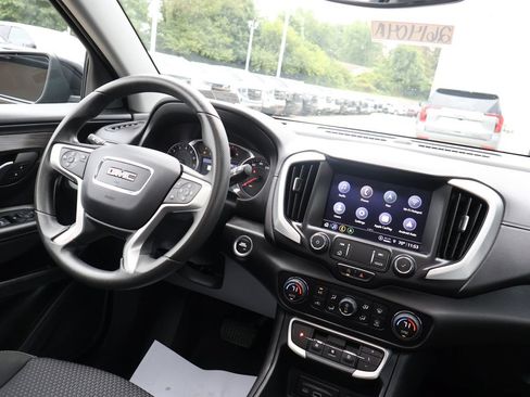 Used 2024 GMC Terrain SLE w/ Driver Convenience Package AWD/4WD image 28
