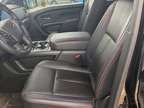 Used 2024 Nissan Titan PRO-4X w/ Pro-4x Convenience Package AWD/4WD image 24