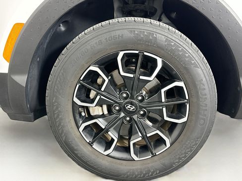 Used 2024 Hyundai Santa Cruz SEL AWD/4WD image 11