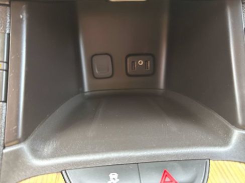 Used 2018 GMC Acadia Denali AWD/4WD image 35