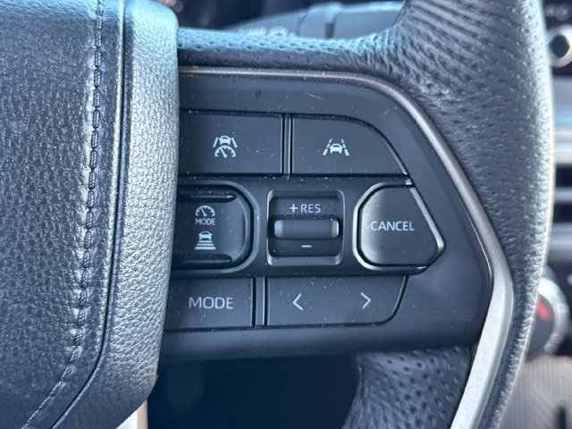Used 2025 Toyota Tacoma TRD Off-Road AWD/4WD image 36