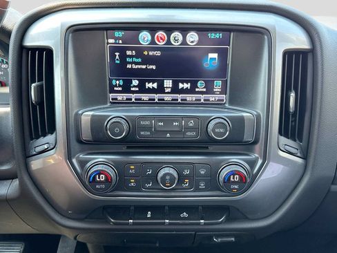Used 2018 Chevrolet Silverado 1500 LT w/ All Star Edition AWD/4WD image 26