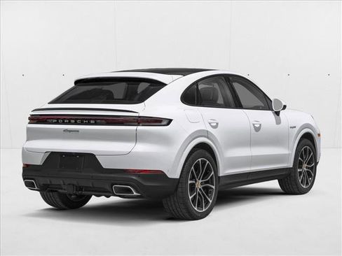 New 2026 Porsche Cayenne S image 2