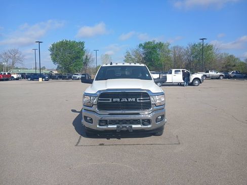 Used 2024 RAM 3500 Big Horn AWD/4WD image 3