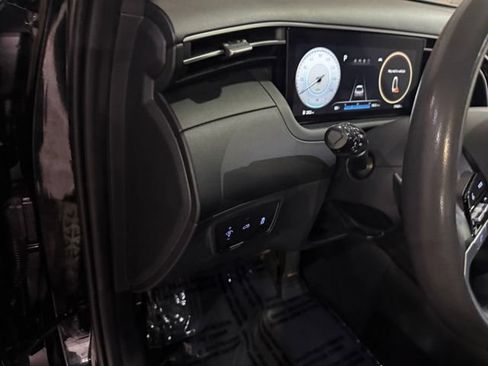 Used 2023 Hyundai Santa Cruz Night AWD/4WD image 13