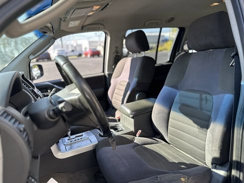 Used 2008 Nissan Pathfinder SE image 10