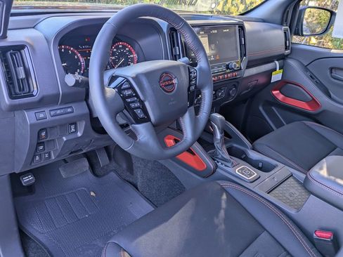 New 2026 Nissan Frontier PRO-4X w/ Pro-4x Convenience Package image 17