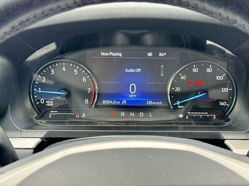 Used 2021 Ford Explorer XLT RWD image 3