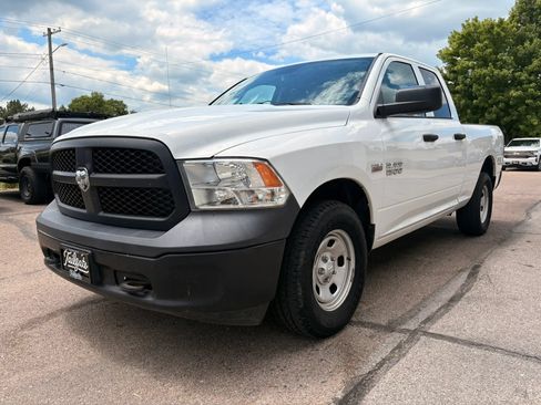 Used 2015 RAM 1500 Tradesman w/ Popular Equipment Group AWD/4WD image 4