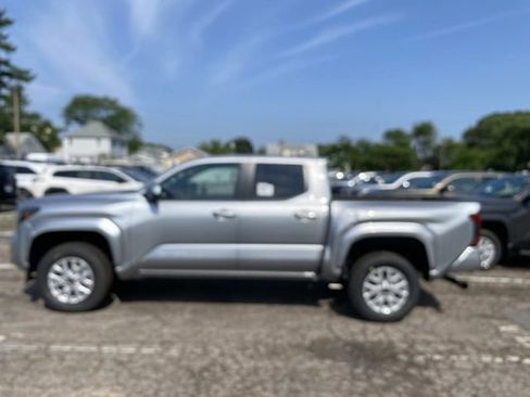 New 2026 Toyota Tacoma SR5 AWD/4WD image 2