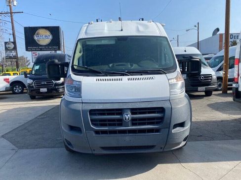 Used 2018 RAM ProMaster 2500 w/ Mopar Trailer Tow Group FWD image 2