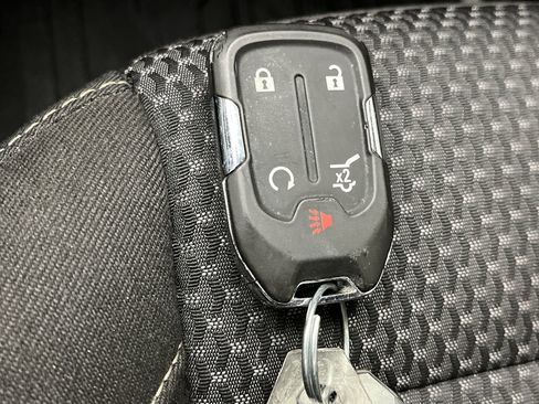 Certified 2023 GMC Acadia SLE w/ Driver Convenience Package image 31