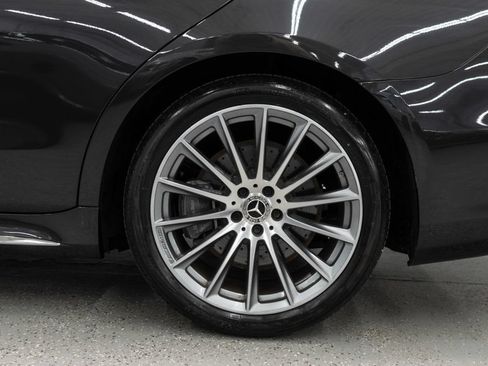 Used 2022 Mercedes-Benz S 500 4MATIC w/ AMG Line Package image 41