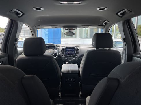Used 2023 Chevrolet Traverse LT w/ LPO, Floor Liner Package image 45