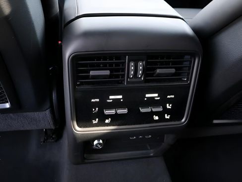 Certified 2026 Porsche Cayenne S AWD/4WD image 20