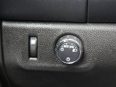 Used 2021 Chevrolet Colorado LT w/ Fleet Safety Package RWD image 26