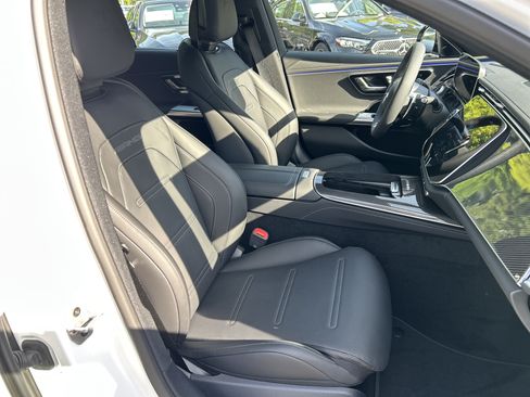 New 2026 Mercedes-Benz E 53 AMG e 4MATIC Wagon image 47