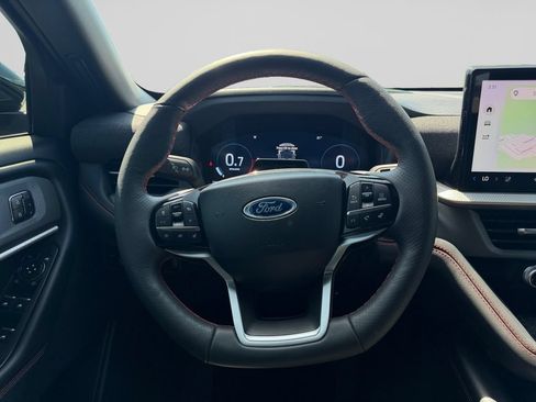 Used 2025 Ford Explorer ST-Line w/ Premium Package RWD image 11