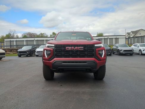 New 2026 GMC Canyon Elevation w/ Technology Package AWD/4WD image 2