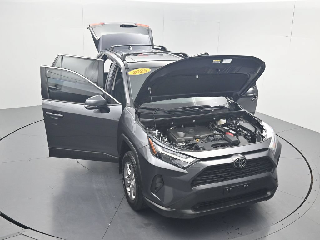 Used 2025 Toyota RAV4 XLE w/ Convenience Package FWD image 59