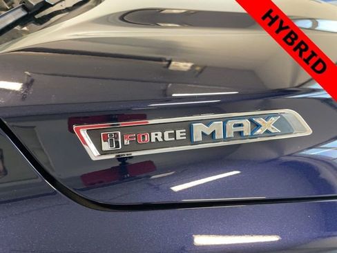 New 2025 Toyota Tundra Platinum image 5