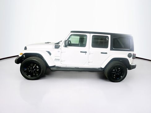 Used 2023 Jeep Wrangler Unlimited Sahara w/ Cold Weather Group AWD/4WD image 4