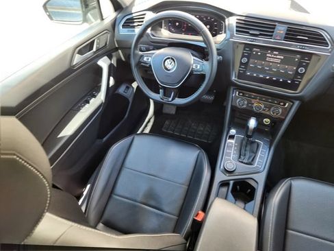Used 2021 Volkswagen Tiguan SEL w/ 3-Row Tiguan MDO Package AWD/4WD image 13