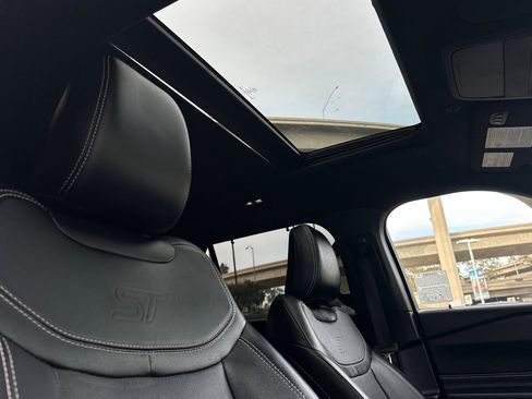 Certified 2022 Ford Explorer ST w/ Equipment Group 401A image 17