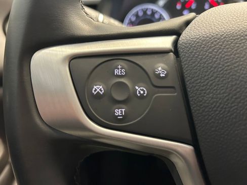 Used 2023 GMC Acadia SLT w/ Elevation Edition image 13