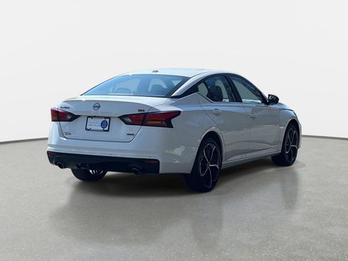 Certified 2025 Nissan Altima 2.5 SR image 5