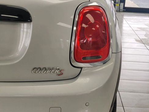 Used 2016 MINI Cooper S image 9