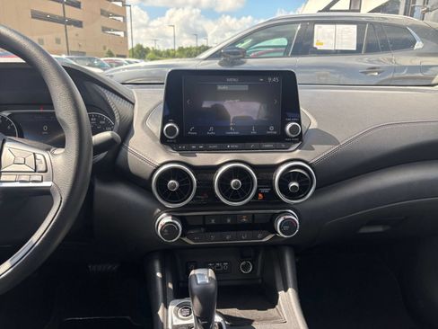 Used 2025 Nissan Sentra SV FWD image 17
