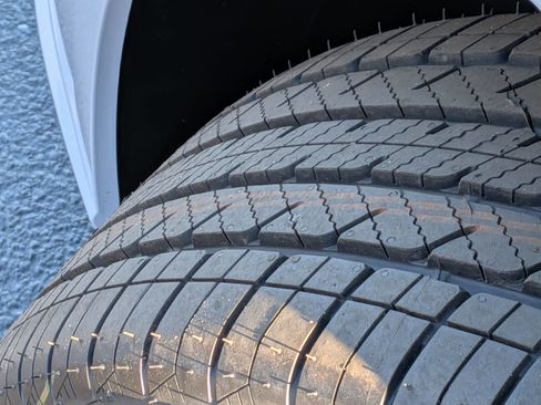 New 2025 Nissan Altima 2.5 SR image 11