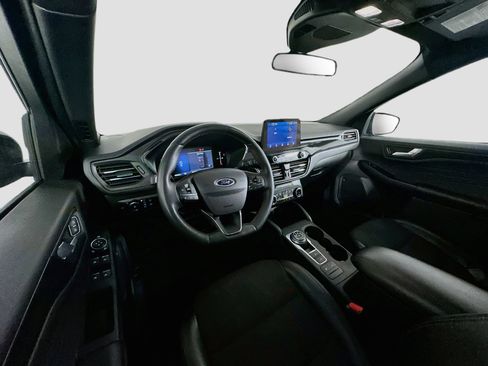 Used 2025 Ford Escape ST-Line Select AWD/4WD image 18